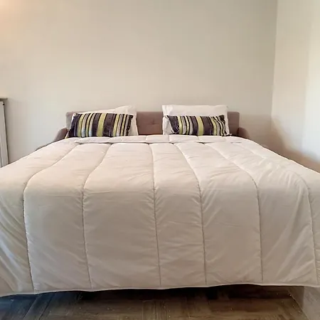 Apartment Henri Camille Real Estate - Latour - 150m Martinez