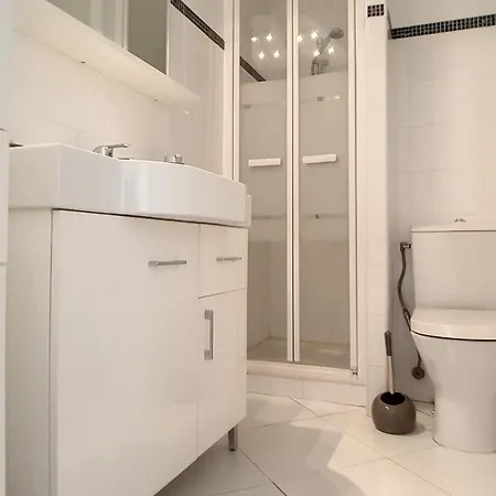 شقة Henri Camille Real Estate - Latour - 150m Martinez كان